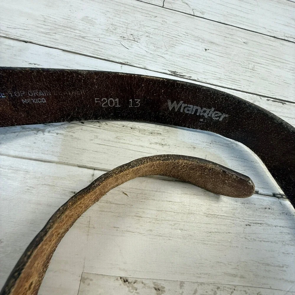 Wrangler‎ Brown Tooled Leather Western Horse Belt Silver Trophy Buckle Size 28